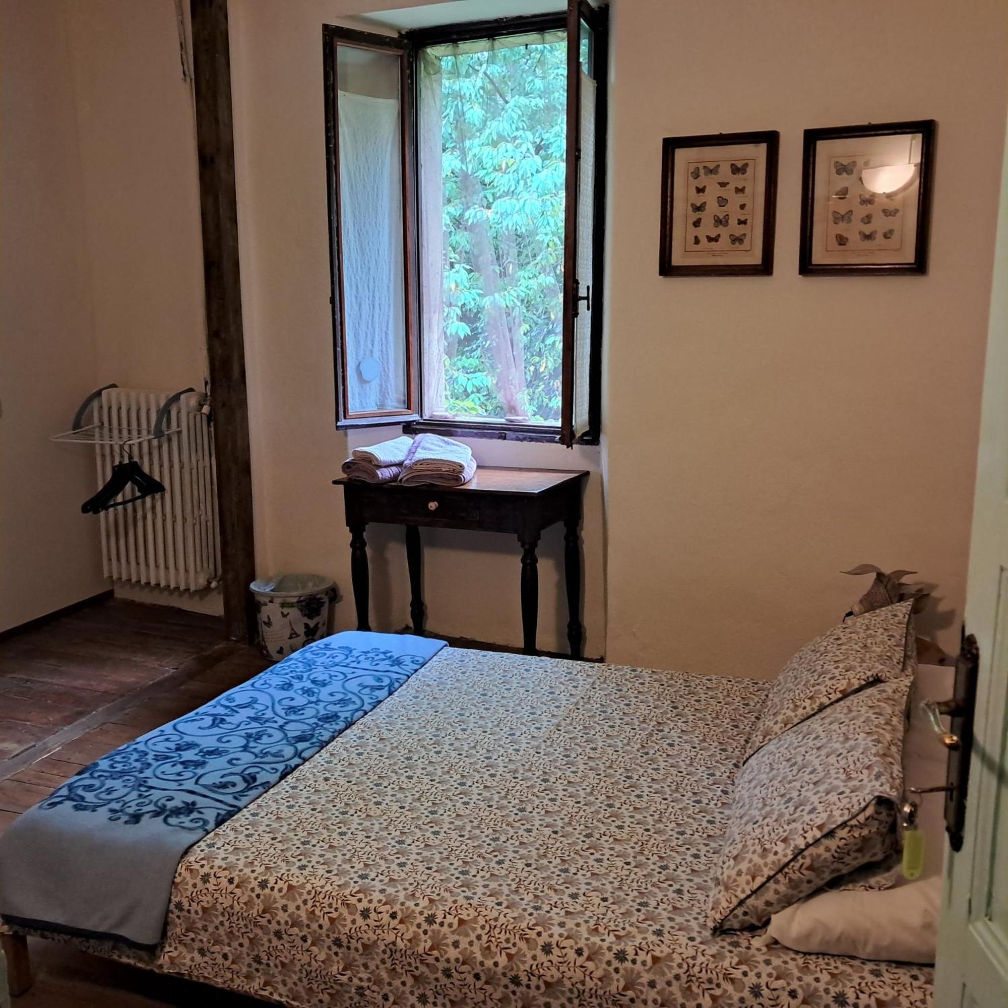 La Stanza Del Bosco Apartamento Arcumeggia Exterior foto